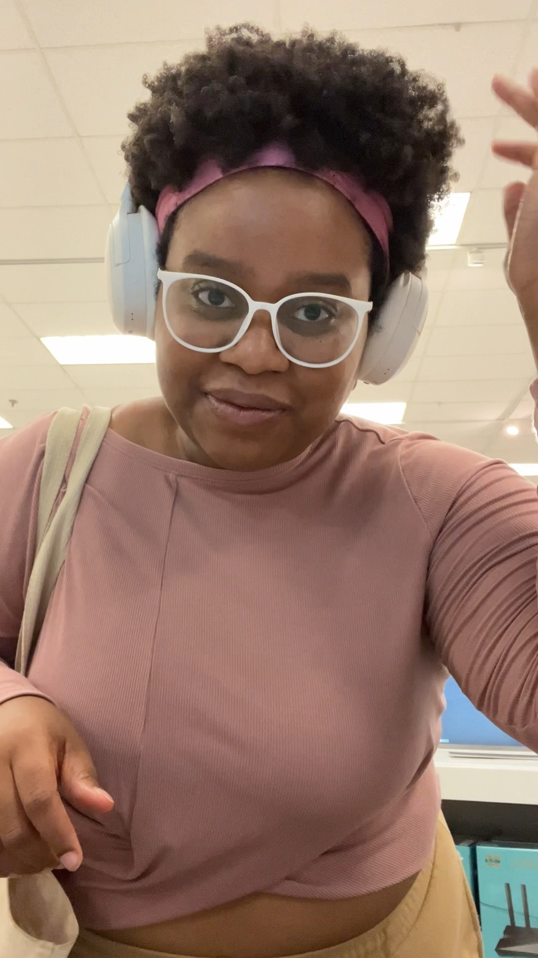 #AD| Save this video to reference if you decide to get the Target HeyDay Active Noise Cancelling Bluetooth Wireless Over Ear Headphones (available via my Target storefront, link in bio).

I’ve been using these headphones for a little over a month now and they’ve grown on me! To be honest, I wanted to return them the very next day after buying 😅 but I’m glad I was patient because they strangely get better with more wear. Things to note:

1. They perform a lot better when fully charged versus when the battery is low. It also seems as though with more use, the sound quality improves (doesn’t sound as far away as they do with initial wear).
2. These would be great for studying at home, in a dorm, in the library, but won’t work well on flights - the noise canceling is on the weaker side.
3. The design is super chic, stylish, and comfortable. It comes in black, white, and lavender. 
4. The headphones are adjustable and include a built-in microphone. I have used it for calls and it is ok, I’d say clarity is about a 7/10.
5. It has a hybrid connection, which features a detachable AUX cable. This way, it is compatible with both Bluetooth and a 3.5mm audio jack. I’ve found this handy for the times I study using a library computer. I typically use a wireless connection with my phone. I have had trouble connecting the headphones to my MacBook Pro, though. So that’s annoying. I’d say take your laptop with you and make sure it connects in store before buying.
6. They are portable and fold to fit in a carrying case that comes with it.
7. It has a battery life of up to 25 to 40 hours (ANC on-off).
8. It includes a charging cable that charges the headphones via USB-C type port.

You can shop these headphones on my Target storefront, link in bio 💕 @target @targetstyle 

#targetheadphones
#heydayheadphones
#headphonereview
#affordablenoisecancelingheadphone
#whenattarget 
#targetfinds
#targethaul