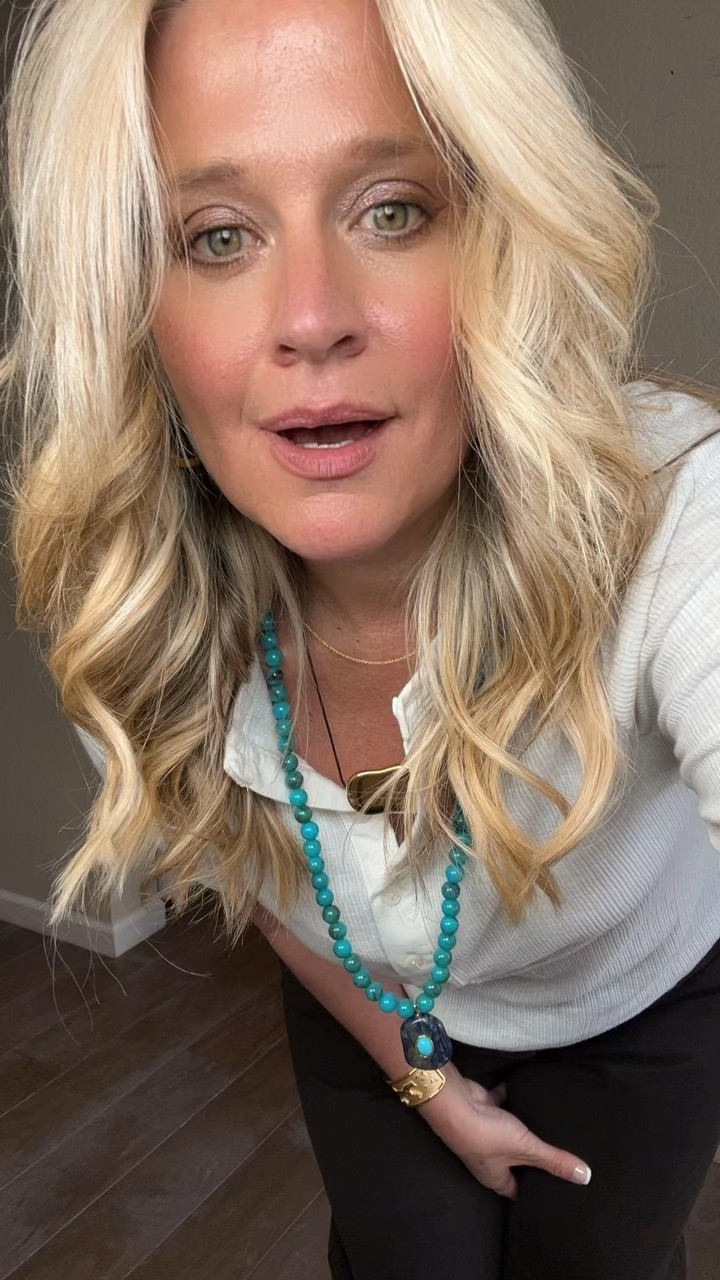 ✨Tap the bell, save and ❤️ start here over 40 fashion, midlife style, midsize fashion and luxury looks for less.  

These are the 5 fall pieces I’d buy FIRST if you want the biggest impact without buying a whole new wardrobe. 🍂👀

I’m looking for pieces that do more than just look cute—they need to work hard in your closet.

1. Relaxed straight jeans — the everyday anchor
2. Woven chocolate bag — instantly makes basics feel more expensive
3. Statement-collar blouse — lifts the eye + gives polish
4. Ribbed henley top — easy, flattering, and perfect for layering
5. Suede loafer mules — the quickest way to make your fall outfits feel current

And every one passes my Outfit Physics™ test:

✨ LIFT the eye
✨ SKIM the middle
✨ BALANCE the proportions
✨ Easy enough to wear on repeat

If you’re trying to be smarter with your fall budget, don’t buy 20 random things. Start with the pieces that can create the most outfits.

These are the first five I’d grab—and I would not wait too long on the best sizes/colors once fall shopping really picks up. 👀

Comment FALL and I’ll send you the links. 🤎

⬇️Sizing information:
Wearing 12 tts (size up if in between sizes.)

👑 Helping you look good, feel good.-Lindsey Denver   Check back daily for belly-friendly style, confidence, and Outfit Physics™.

#LTKOver40 #LTKPlusSize #LTKMidsize

Comment SHOP below to receive a DM with the link to this post on my LTK ⬇ https://liketk.it/6lqn7

Comment SHOP below to receive a DM with the link to this post on my LTK ⬇ https://liketk.it/6lqnm

Comment SHOP below to receive a DM with the link to this post on my LTK ⬇ https://liketk.it/6lryU