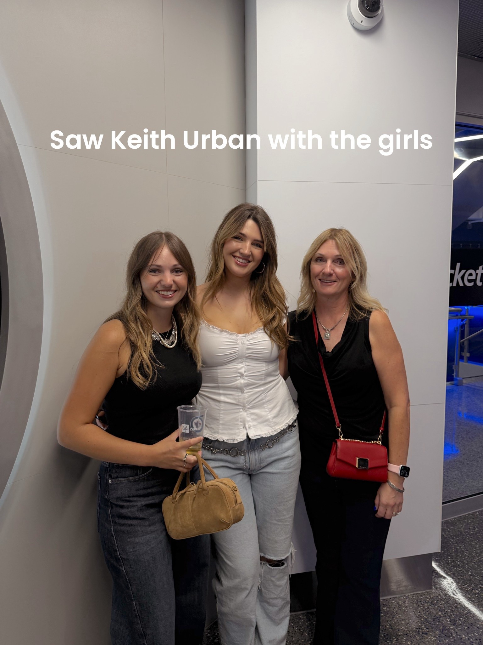 Saw Keith Urban!

#LTKTall #LTKOver40 #LTKStyleTip