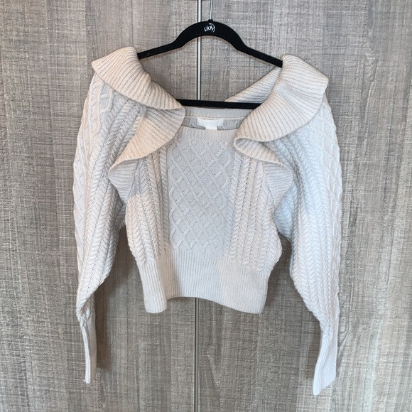 H&M Flounced‎ Cable-Knit Sweater | Poshmark