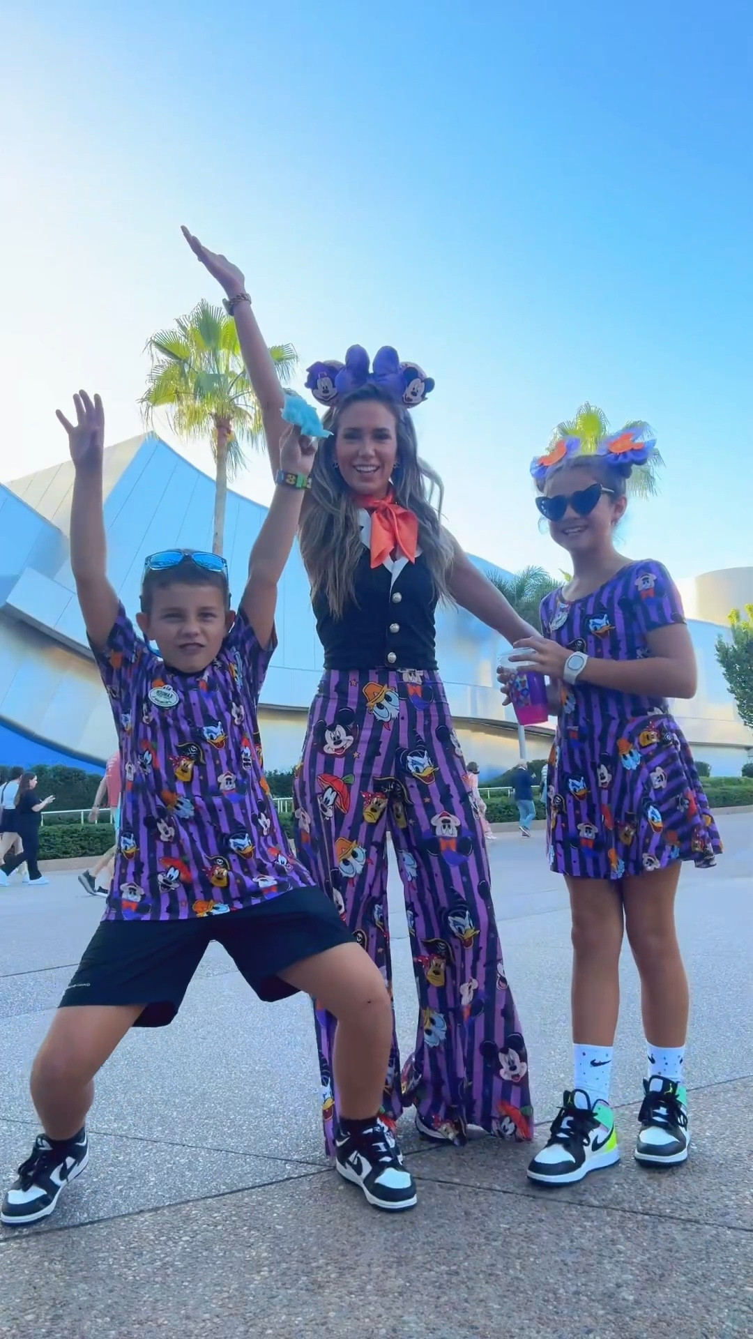 Disney Halloween vacay! 


Disney. Outfit inspo. Outfit ideas. Family vacation. Disney Halloween. Halloween outfit.

#LTKSeasonal #LTKU #LTKHalloween