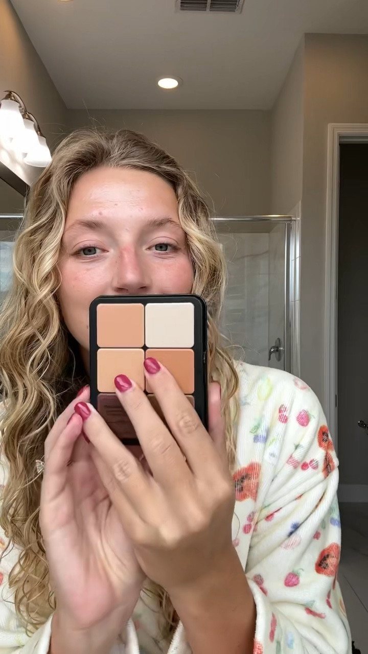 So perfect!! 

it's 30% off now thru 10/15 on makeupforever.com! #makeupforeverpartner #hdskin