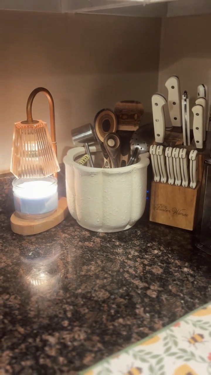 If you’re looking for a new utensil holder, check out Walmarts garden center! This planter is perfect! 😍 #walmartfinds #affordablehomedecor #homeinspo #utensilholderplanter

#LTKmomlife #LTKSeasonal #LTKU