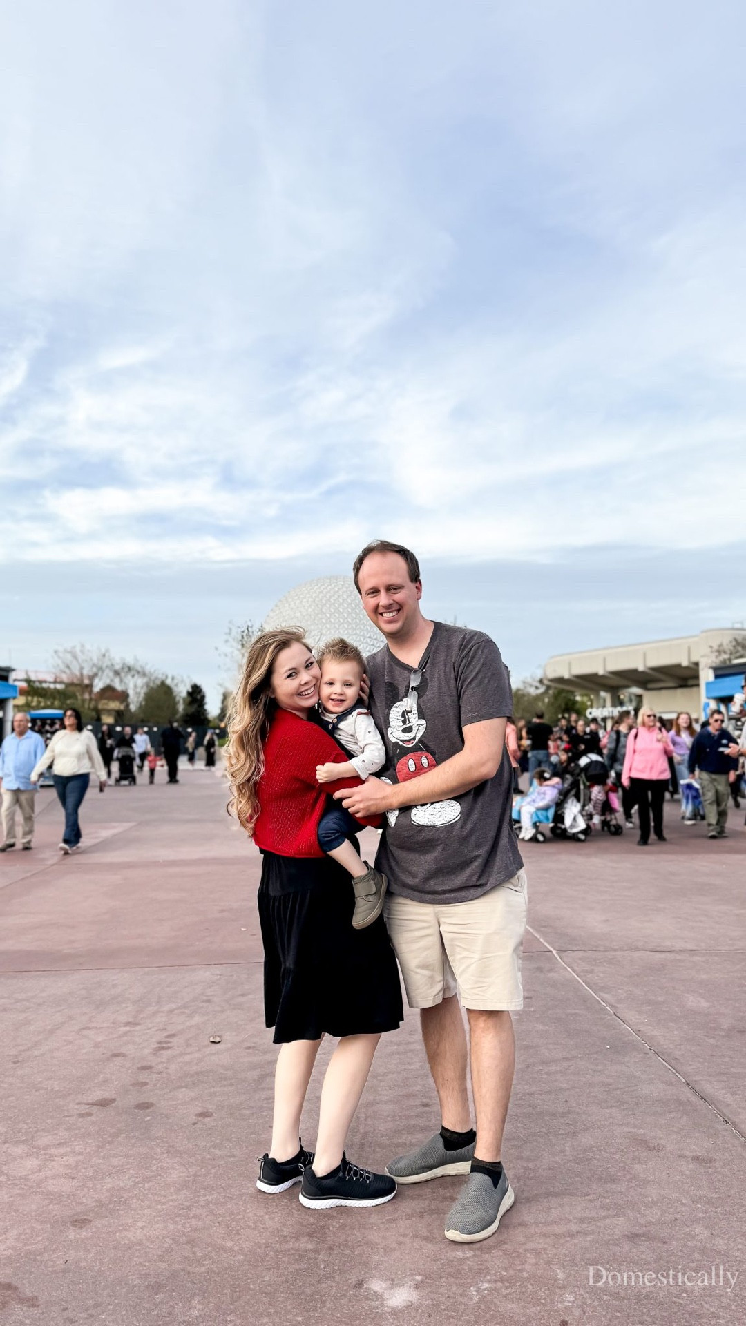 This Disney Family Photo Hack is a quick and easy way to get family photos together while making memories in Disney World.

See details:
https://domesticallyblissful.com/disney-family-photo-hack/

#LTKmomlife #LTKTravel #LTKKids