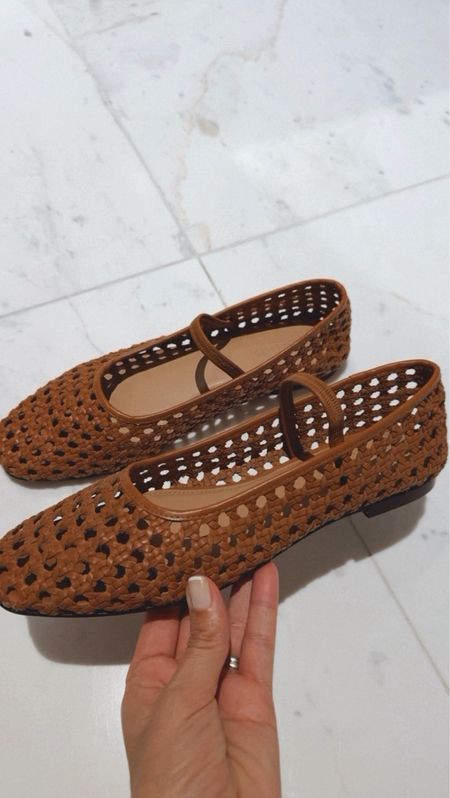 Gorgeous summer sandal 
run tts . Perfect for so many occasions.


#LTKU #LTKStyleTip #LTKShoeCrush
