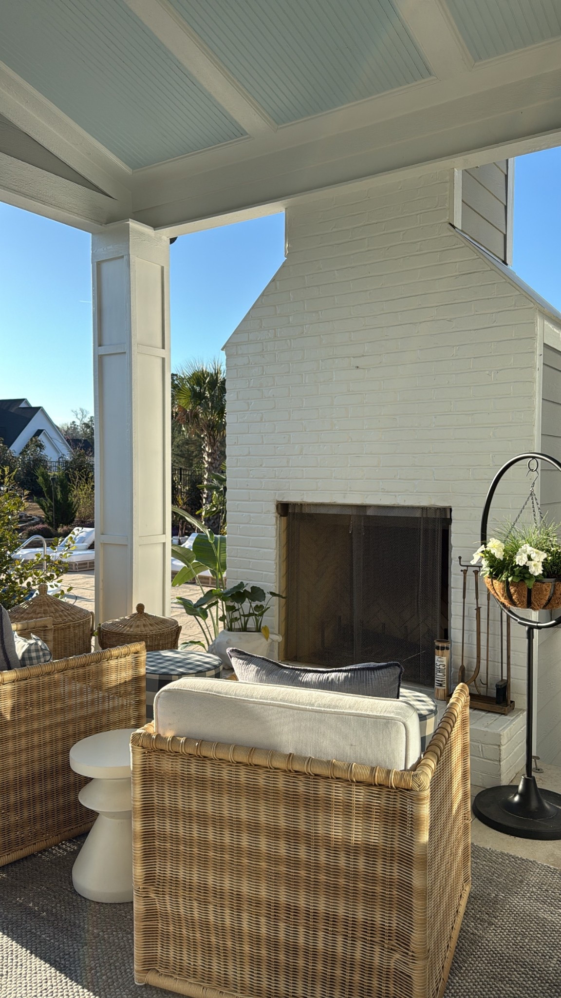 patio 🌼

#LTKStyleTip #LTKSeasonal #LTKHome