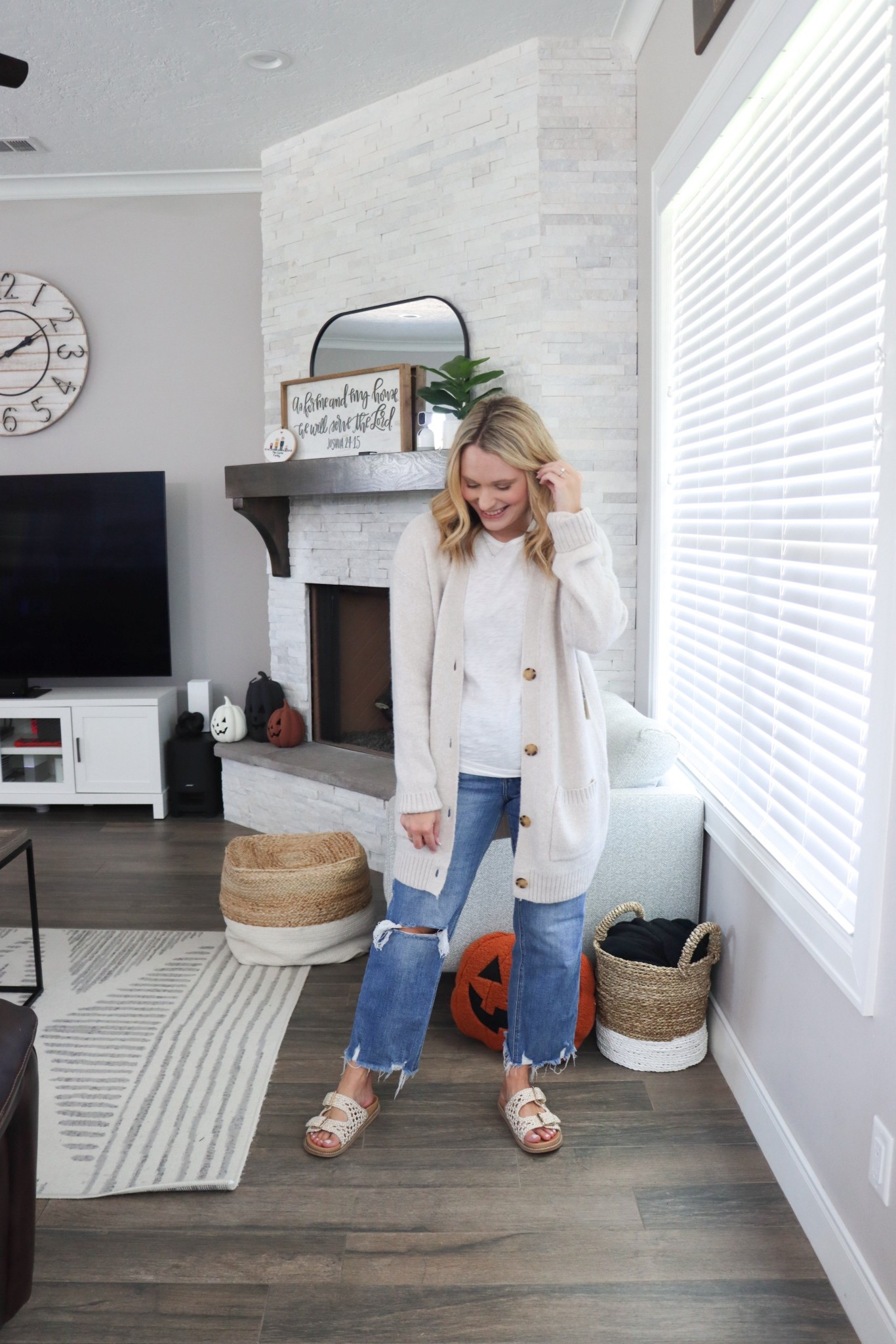 I love an oversized cardigan for fall! This cardigan from Walmart is so cute and comfy and perfect for layering!

#LTKFindsUnder50 #LTKStyleTip #LTKSeasonal