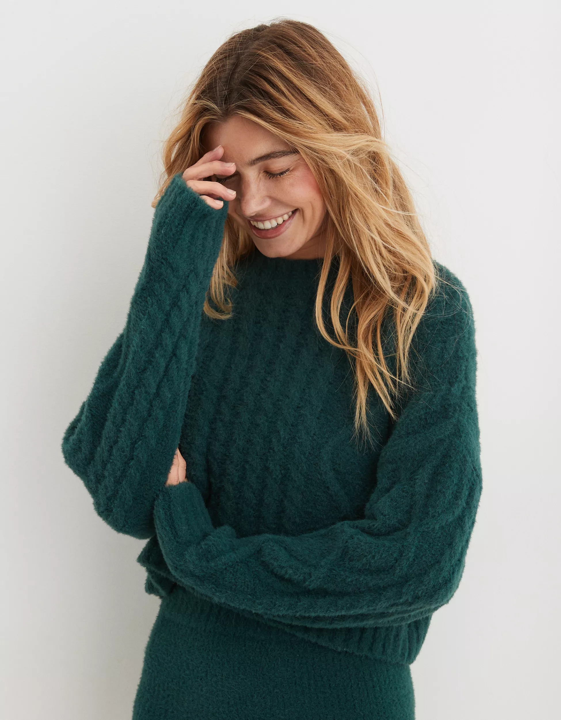 Aerie Buttercream Cropped Cable Sweater | Aerie