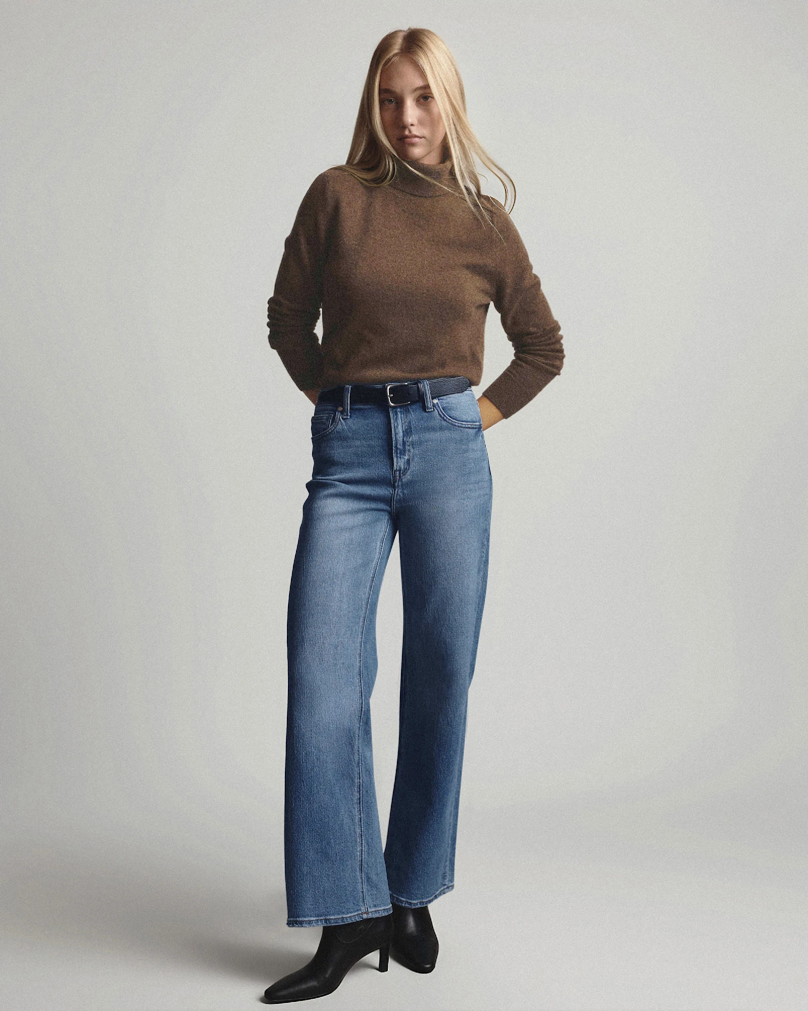 Bella Stretch Relaxed Straight Jeans | Quince