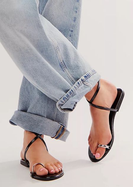 Black sandals 
Sandals 

Spring outfit
#Itkseasonal
#Itkover40
#Itku

#LTKshoecrush
