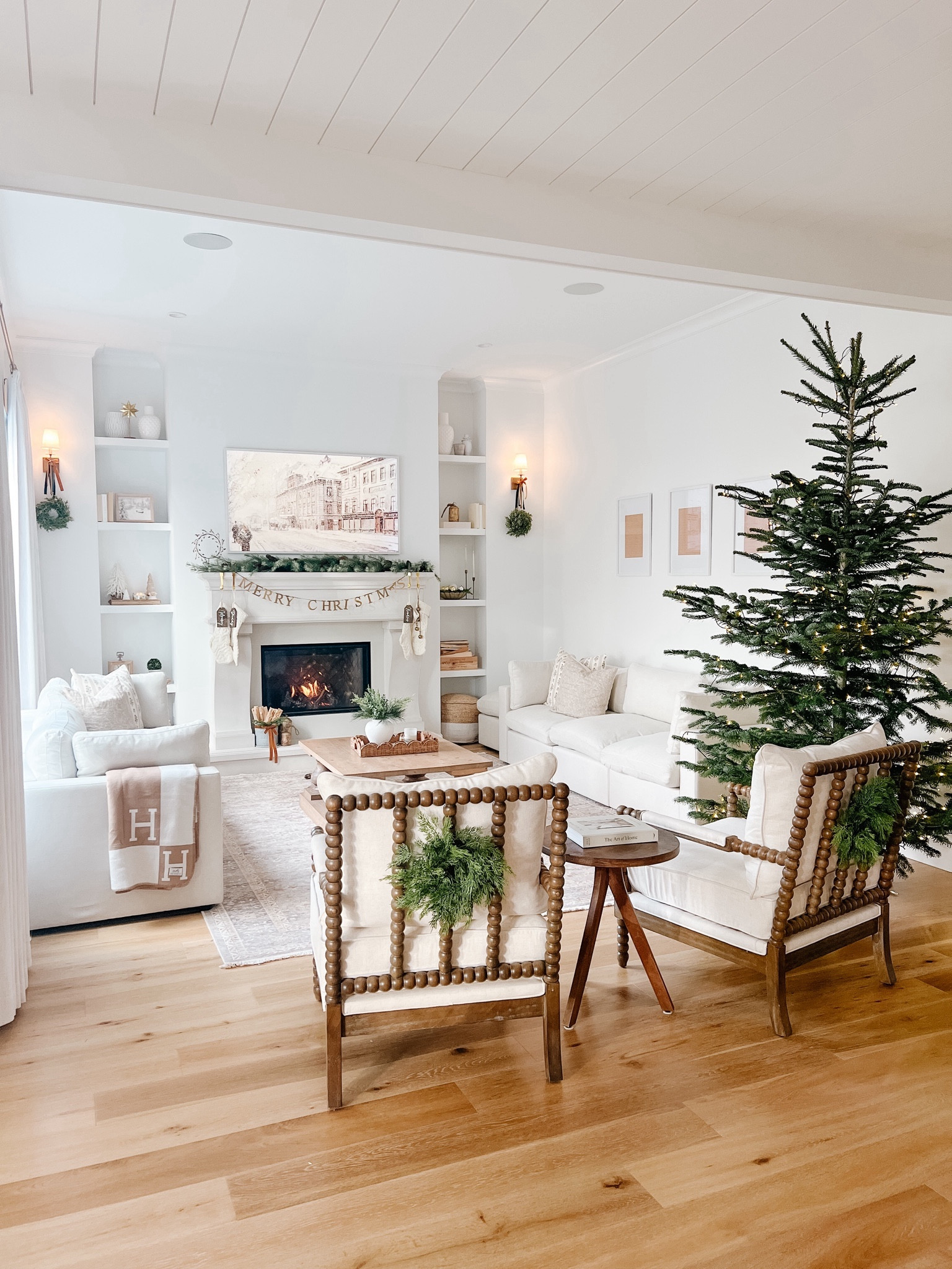 christmas mantle 

#LTKSeasonal #LTKhome #LTKCyberWeek