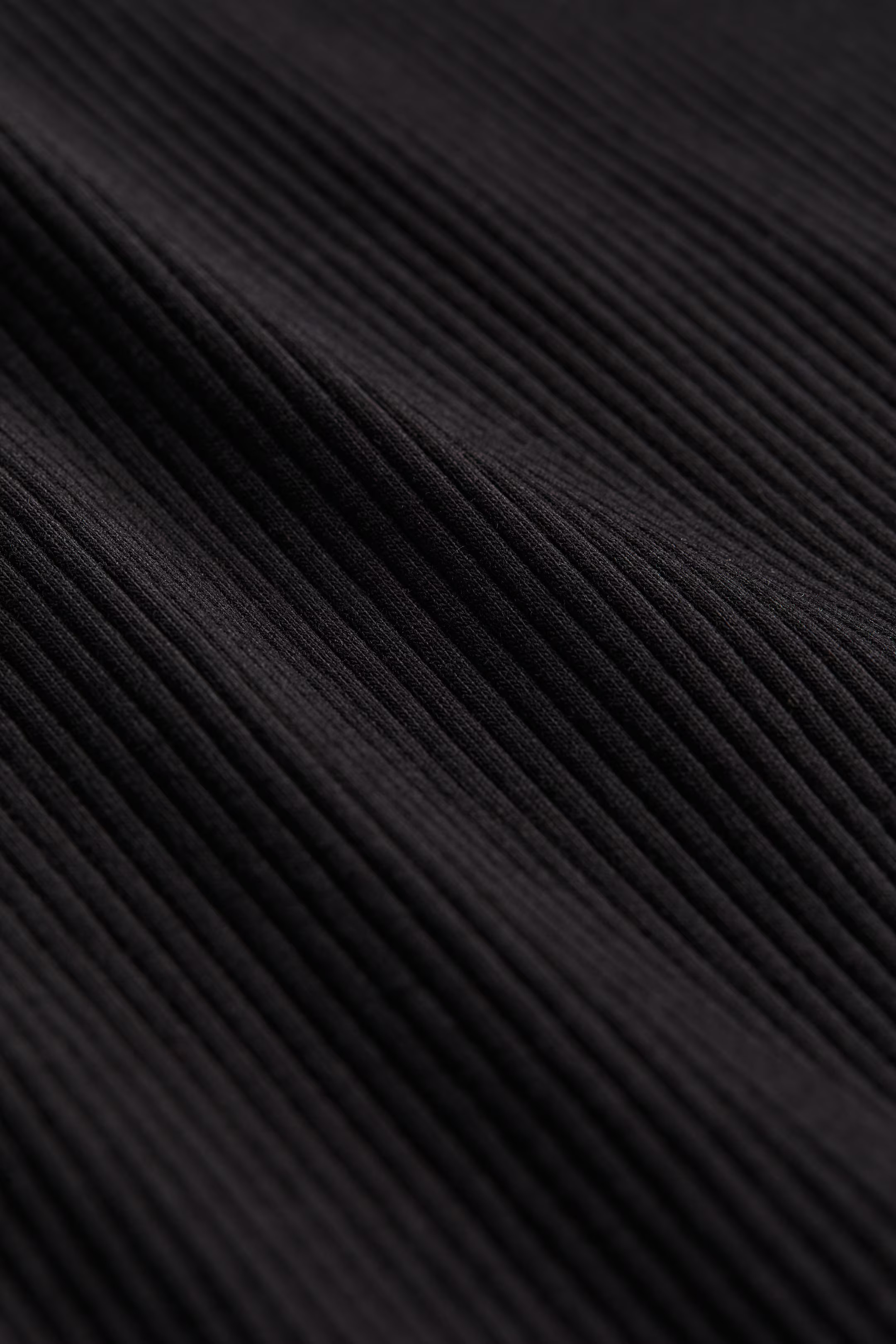 Ribbed one-shoulder top | H&M (UK, MY, IN, SG, PH, TW, HK)