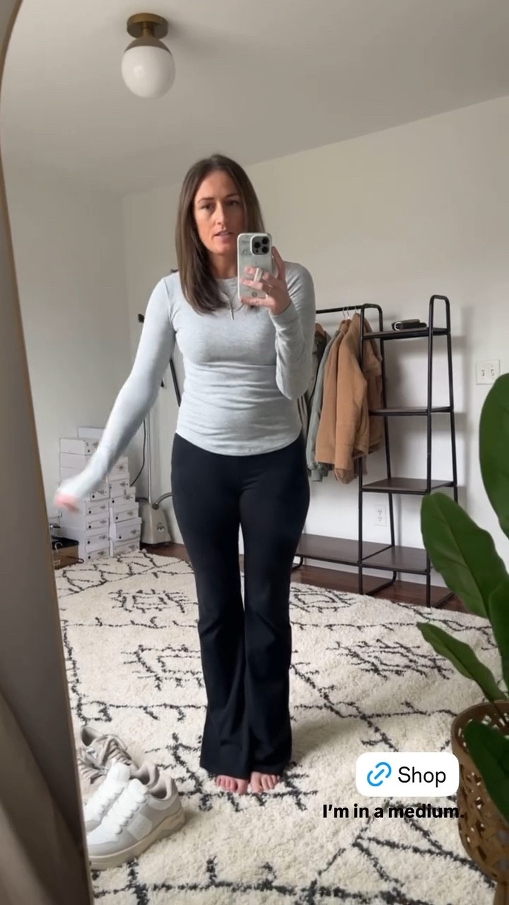 I’m in a medium in the top.

Everyday outfits. Easy outfits. Easy outfit ideas. Neutral basics. Fall outfits. Fall outfit idea. Casual outfits. Basic mom outfit. Casual outfit idea. Casual outfit. Everyday outfit. Mom outfit. Street style. 

#LTKFindsUnder100 #LTKFindsUnder50 #LTKSeasonal