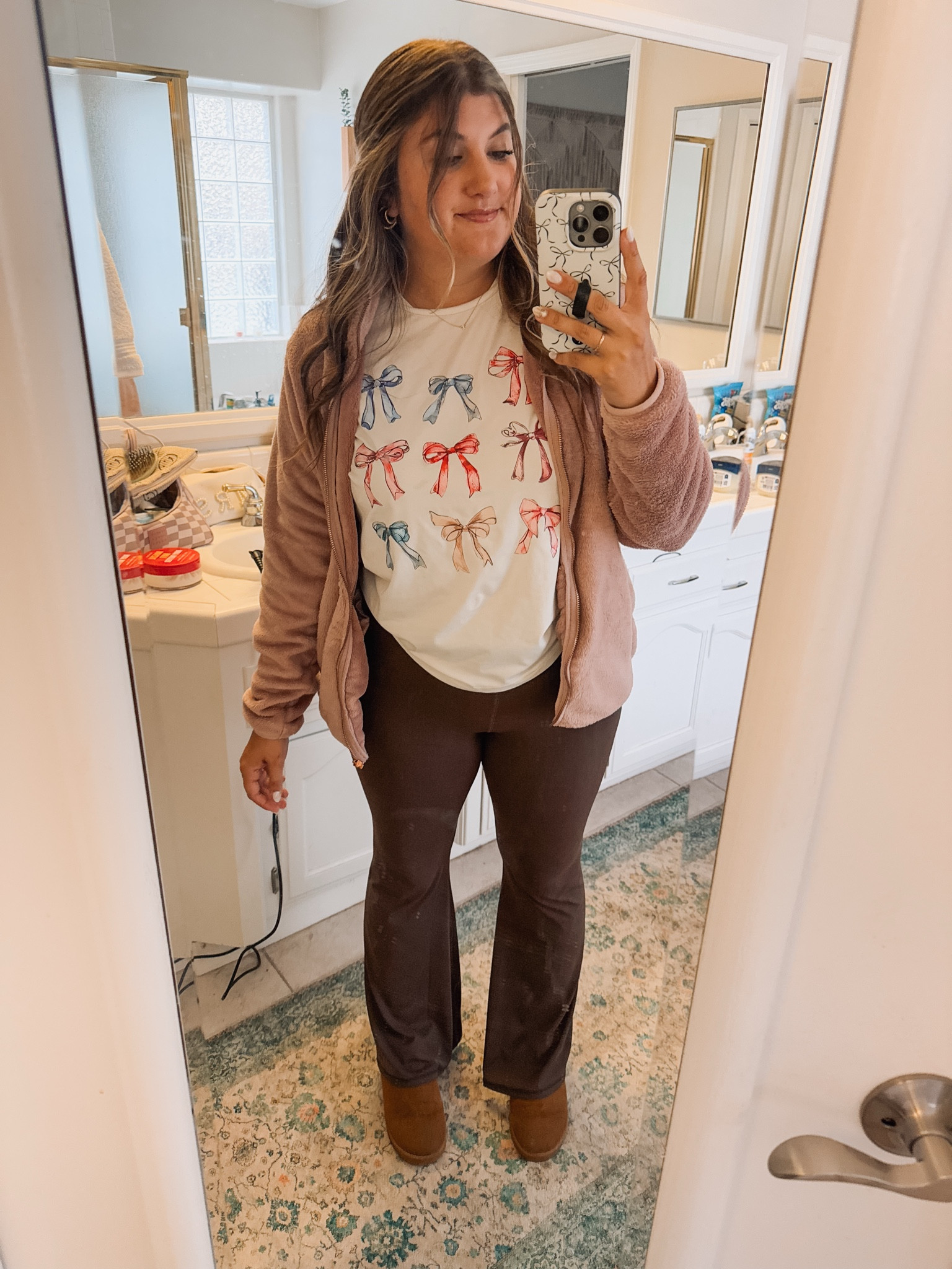 New Years Comfy Outfit 🤩

#LTKHoliday #LTKSeasonal #LTKHome