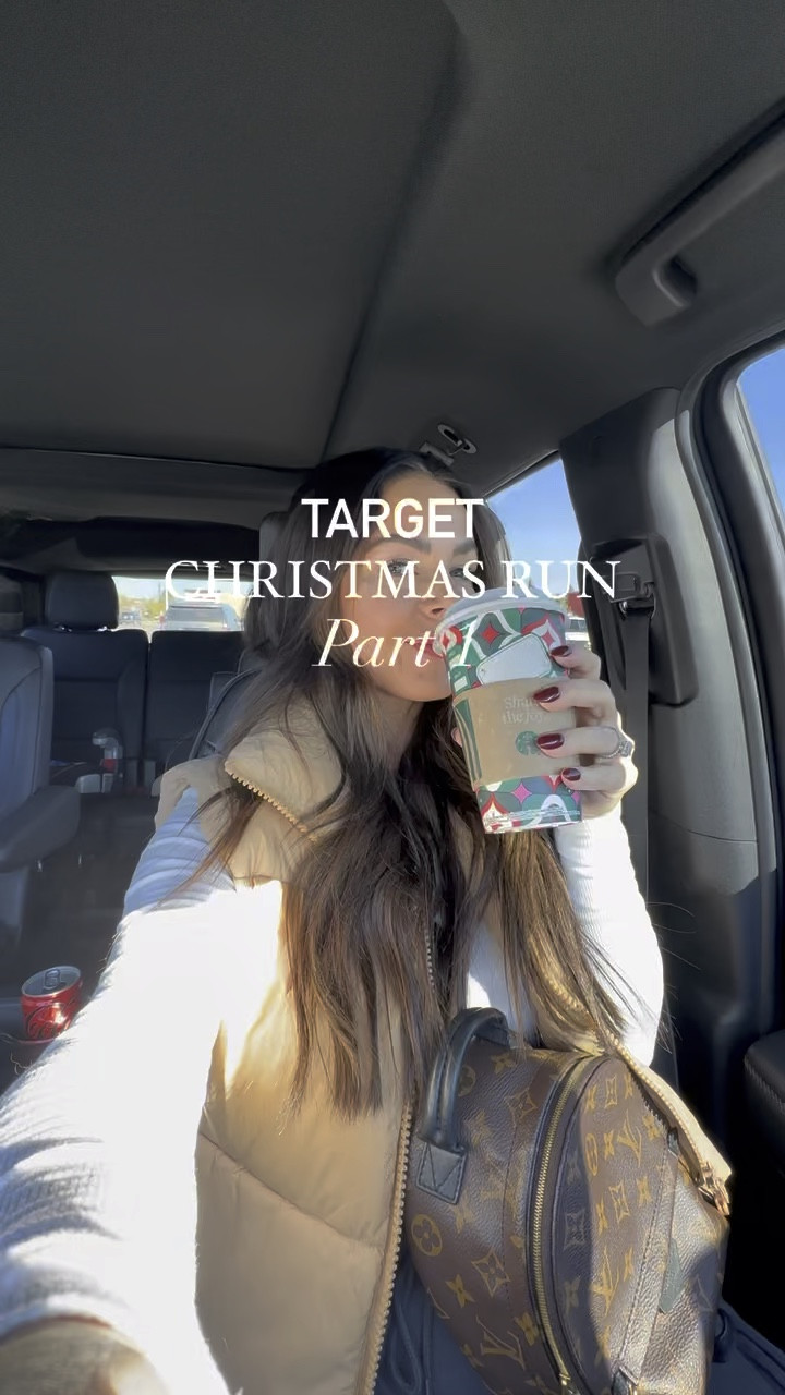 It’s Christmas at target 🎄 

Christmas decor 
Christmas 
Holiday 
Home decor 
Candles 
Throw blankets 
Wreaths 
Christmas tree

#LTKHoliday #LTKhome #LTKSeasonal