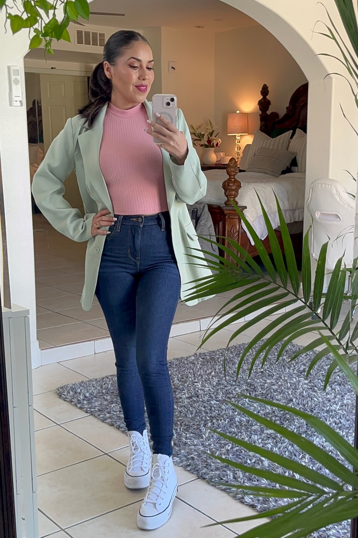 ✨This blazer it’s a must.


#LTKSeasonal #LTKfindsunder100 #LTKparties