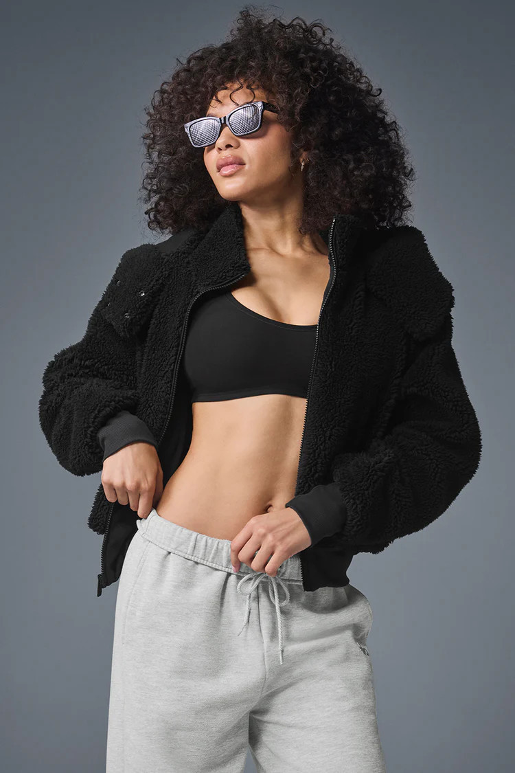 Foxy Sherpa Jacket - Black | Alo Yoga (US)