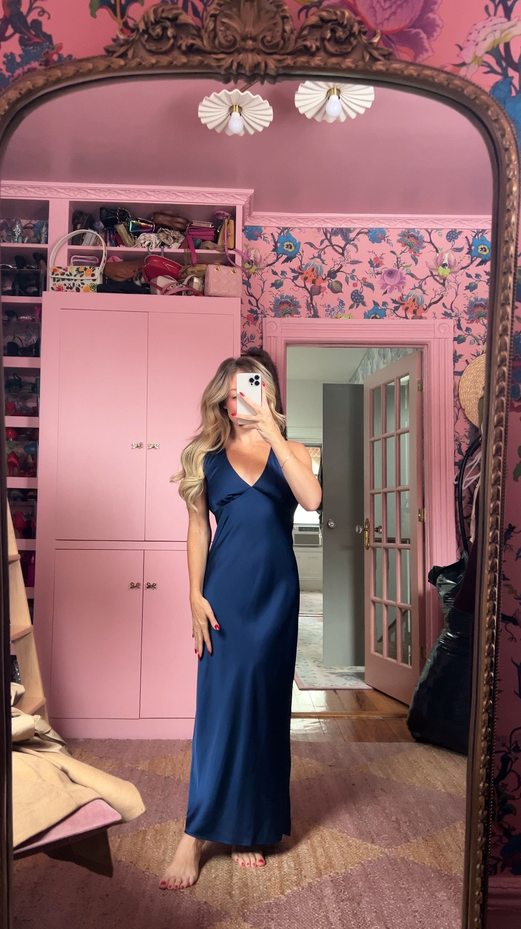 20% off this gorgeous slip dress (also in black, yellow and white) with code AFLTK I’m wearing a size XS. perfect for wedding guests or any special occasions! 

#LTKFallSale #LTKParties #LTKWedding