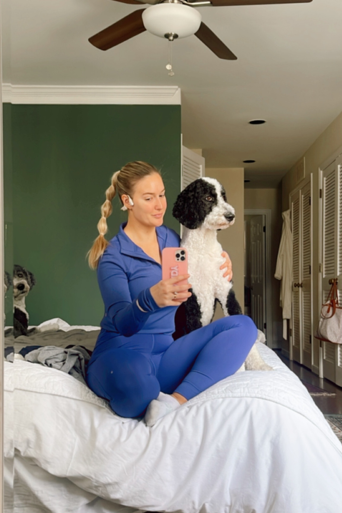 Half marathon training means new matching workout sets! Top: Size 8. Leggings: Size 6. Sports Bra: 34DD
