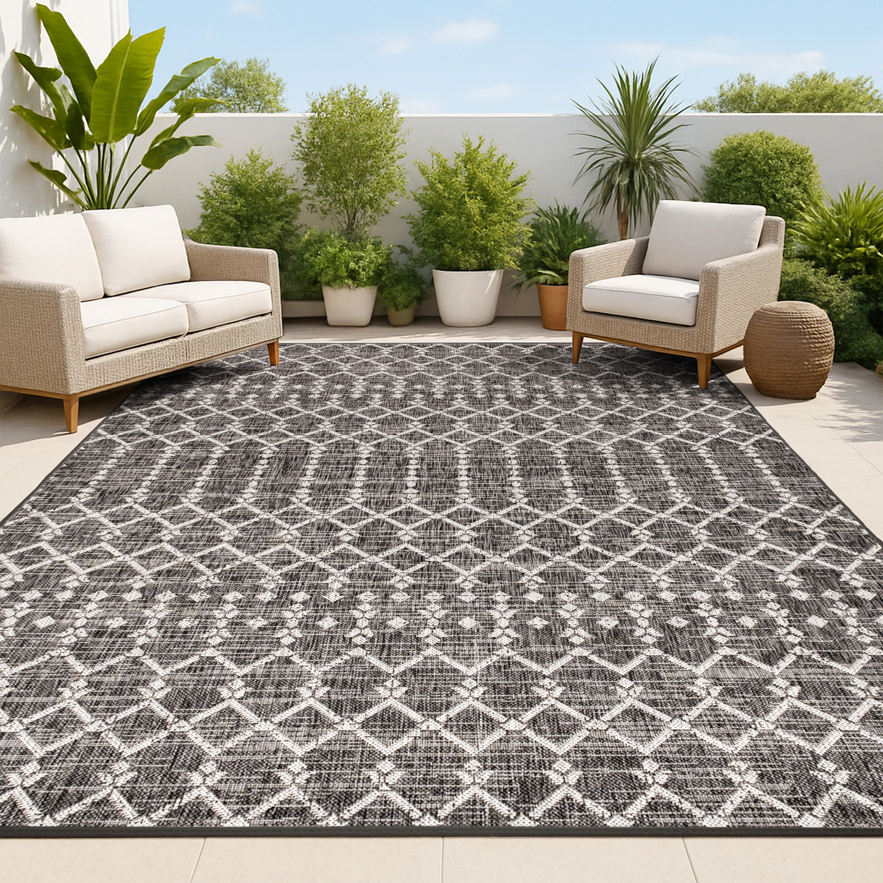 JONATHAN Y SANTA MONICA Ourika Moroccan Geometric Textured Weave 8 x 10 (ft) Loomed Polypropylene Black/Gray Rectangular Indoor/Outdoor Trellis | Lowe's