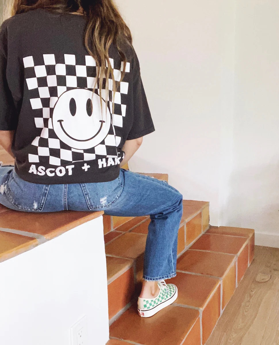 Ascot + Hart Smile Logo Pocket Tee | Ascot + Hart