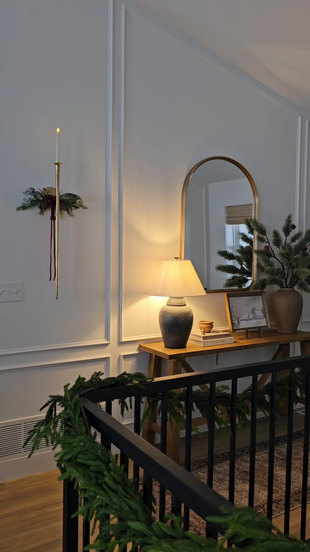 Christmas in my entryway ✨️

#LTKHoliday #LTKHome #LTKSeasonal