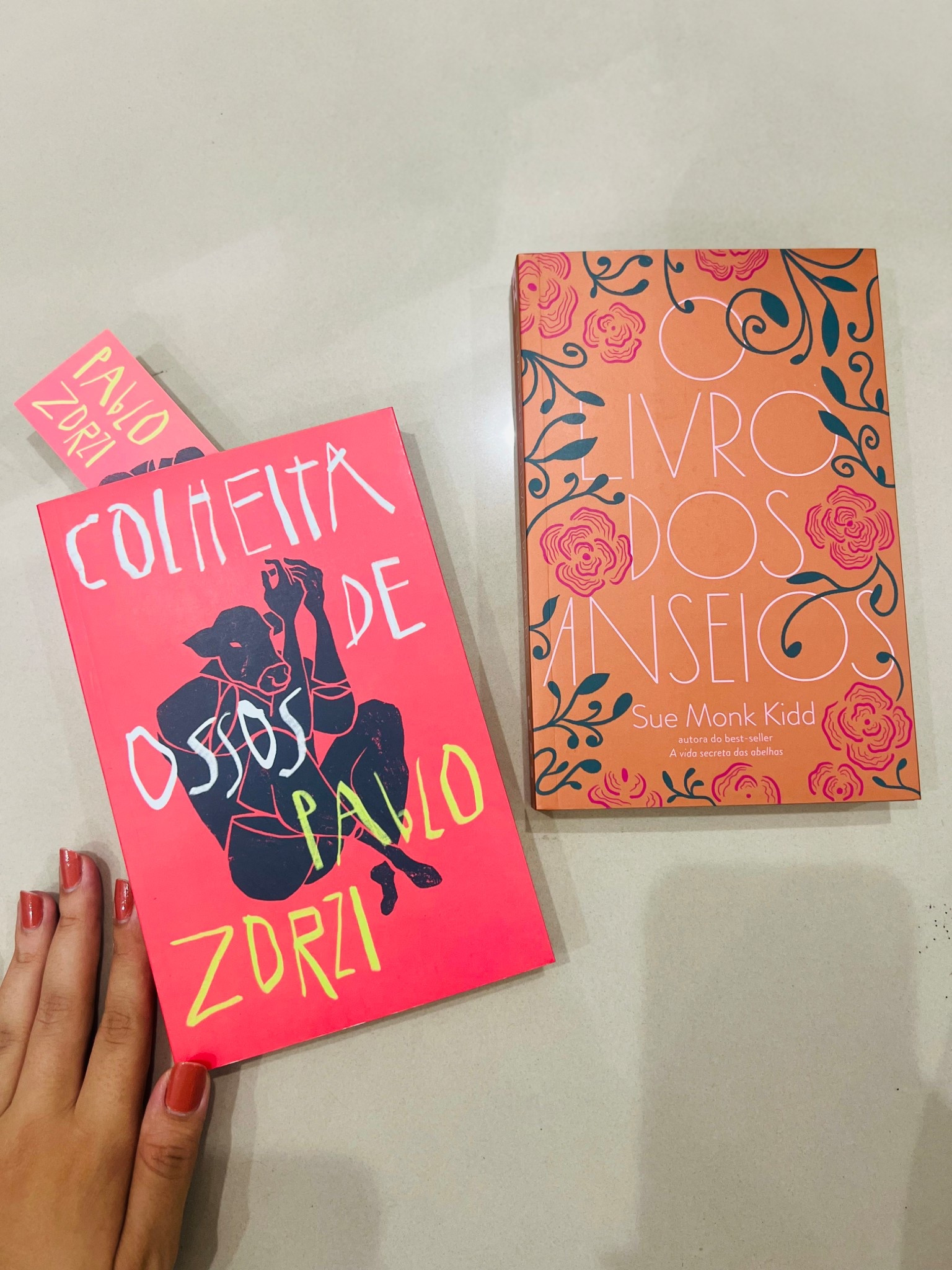 Indicação de Leitura

Colheita de Ossos: Conforme pistas são descobertas, novos caminhos surgem, embora todos conduzam ao mesmo destino: lugar nenhum. Desafiando um especialista enquanto aprende a ser policial

O livro dos anseios: Ana sempre soube que seu destino ultrapassava as fronteiras do limitado espaço destinado às mulheres na Galileia do século I

#LTKhome #LTKbrasil #LTKguiadepresente