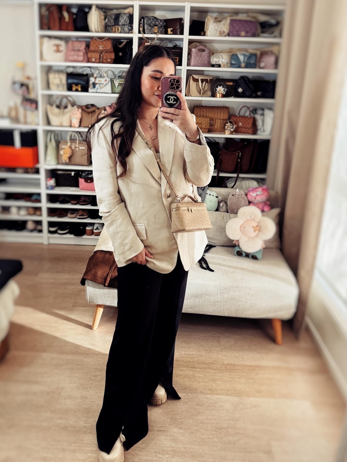 Movie outfit - off to see the Michael Jackson movie 🎥 
#neutrallook #quietluxury #oldmoney #oldmoneystyle #neutrals #aesthetic #neutralbag #luxurybag #stylinginspo

#LTKdayinmylife #LTKvlog #LTKPetite