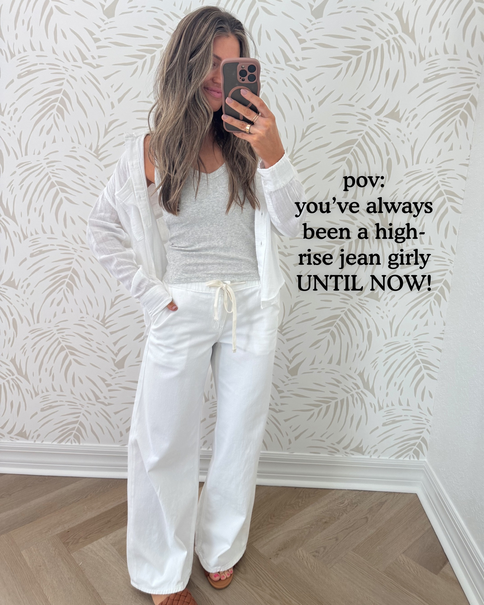 Ok, ok,  know we love our high-rise around here BUT y’all have to try these!! These low-rise baggy options are literally so DREAMY 😏— they don’t even feel like you’re wearing denim. I’m a year-round denim wearer, so I neeed them to be ultra comfy for spring and summer heat, and these check allll the boxes. I went down two sizes to a 00 in them all. XXS white jeans  And I did short length! For reference, I’m 5’4. And ofc, I had to add some of their new cute tops to cart, too. 🙈🤷🏼‍♀️ #AEJeans #AEPartner @americaneagle 