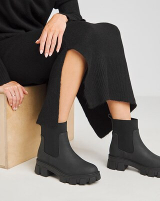 Bryony Lug Sole Ankle Chelsea Boots Extra Wide EEE Fit | Simply Be | Simply Be (UK)