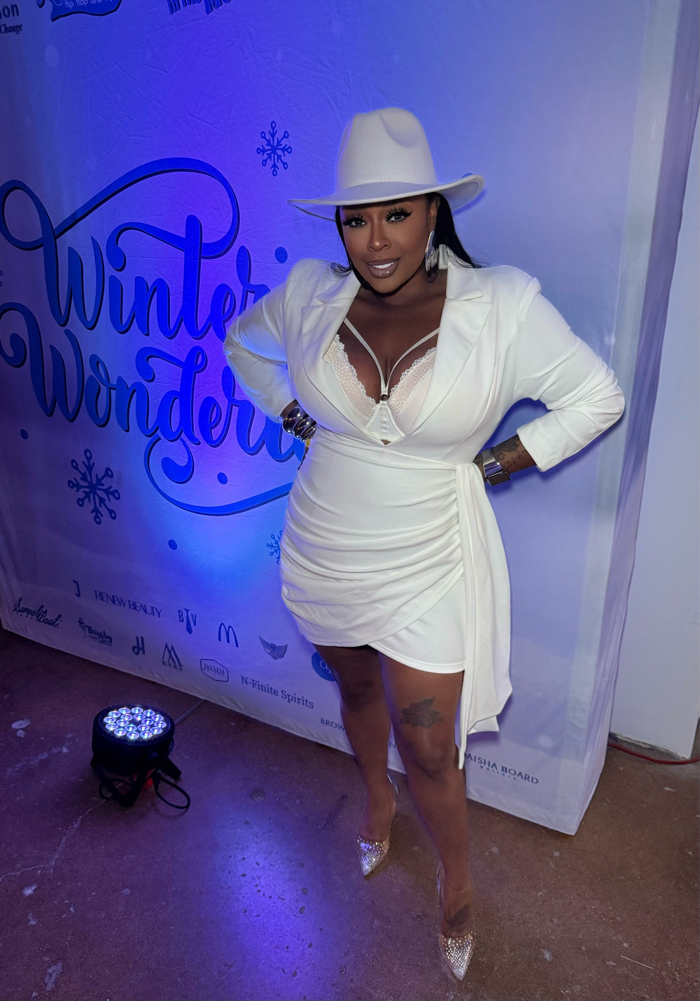 All white look

#LTKSeasonal #LTKHoliday #LTKMidsize