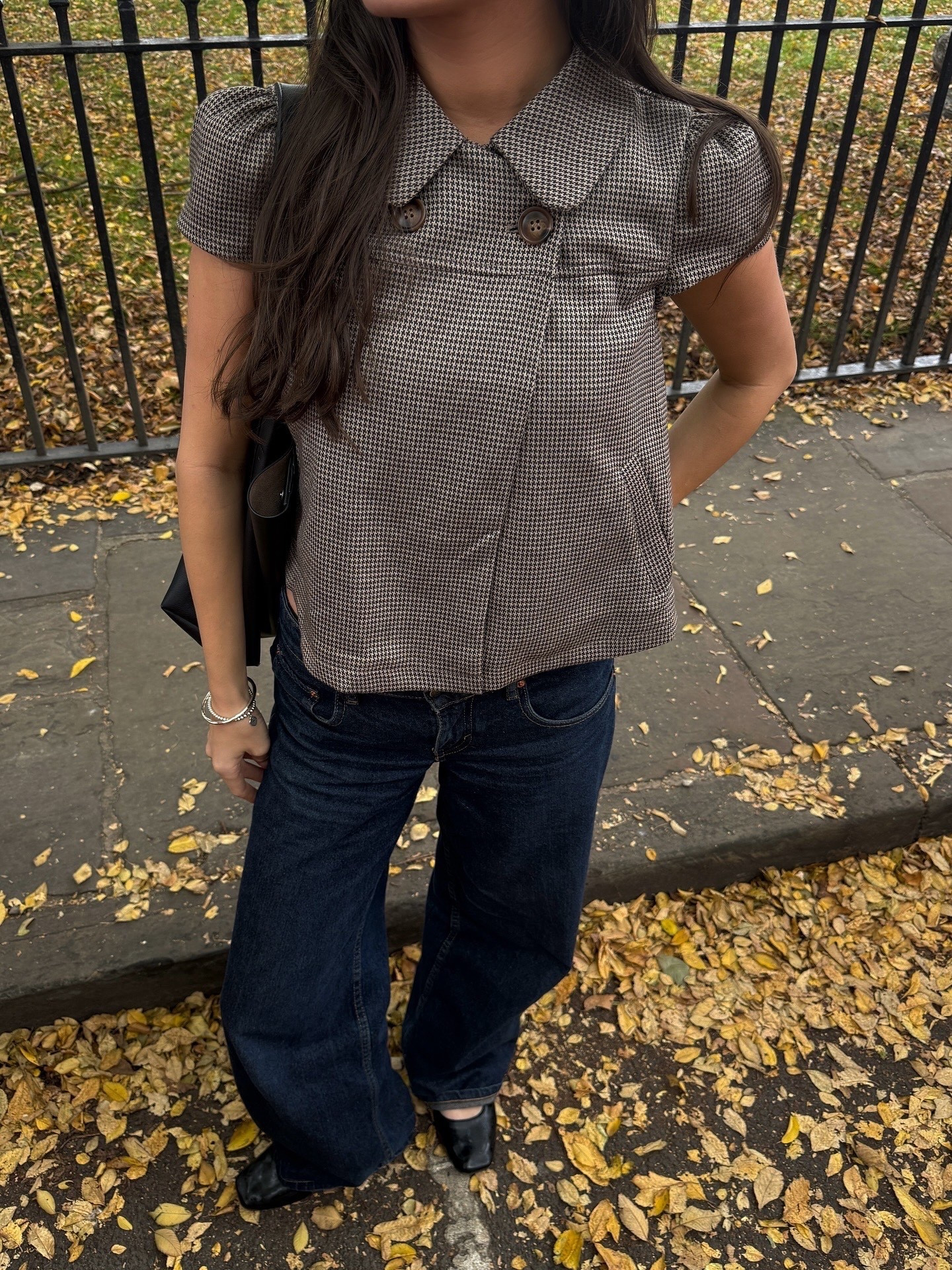my favourite autumn outfit from this year🐻🍂

Obsessed with the Peter Pan collar top from Cider matched with my favourite indigo parallel jeans from Motel🤎

Use code BELLAHOLLAMBY15 for discount on Cider!

#LTKwinter #LTKworkwear #LTKautumn