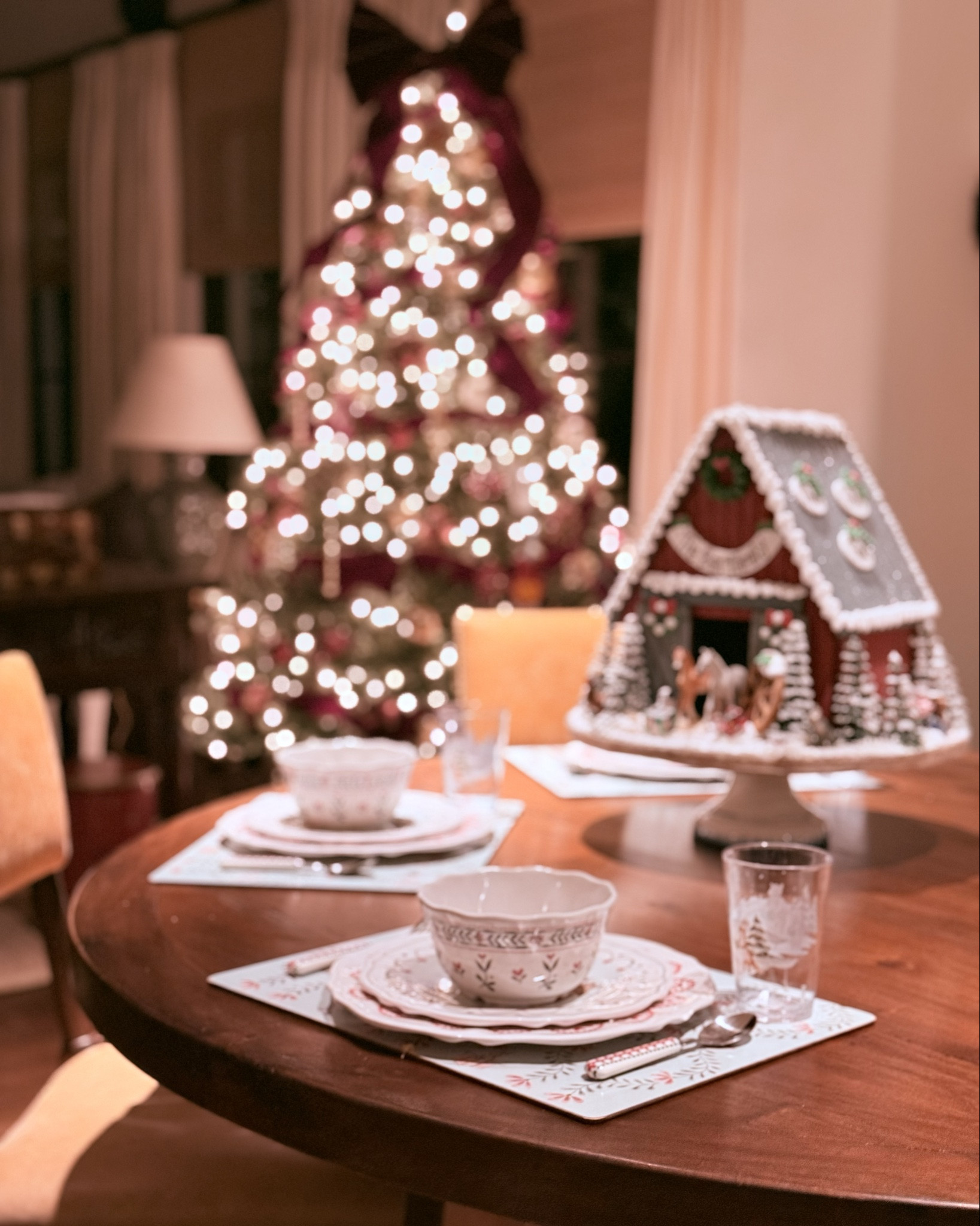 My kids are officially on Christmas break and I’m so excited to spend the week celebrating with them. 
Our house is ready for guests and I updated our kids Christmas dining collection with this stunning set from Riley Sheehey. I have always loved her work and this set fits so well in our home. It’s on super markdown right now so run fast to snag it before it’s gone! 

#LTKmomlife #LTKHoliday #LTKKids