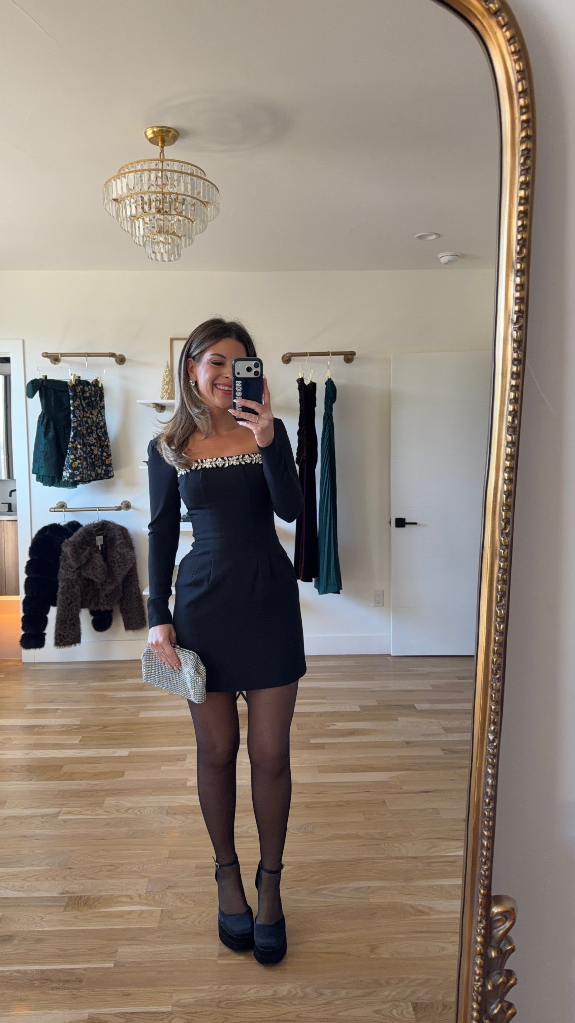 Black long sleeve sequin neckline cocktail holiday event dress

Wearing my usual small/2

Vici code: emerson30

Wedding guedt
Holiday party
Special occasion
Velvet
Sequin
Long sleeve
New years
Bachelorette 

#LTKWedding #LTKHoliday #LTKSeasonal