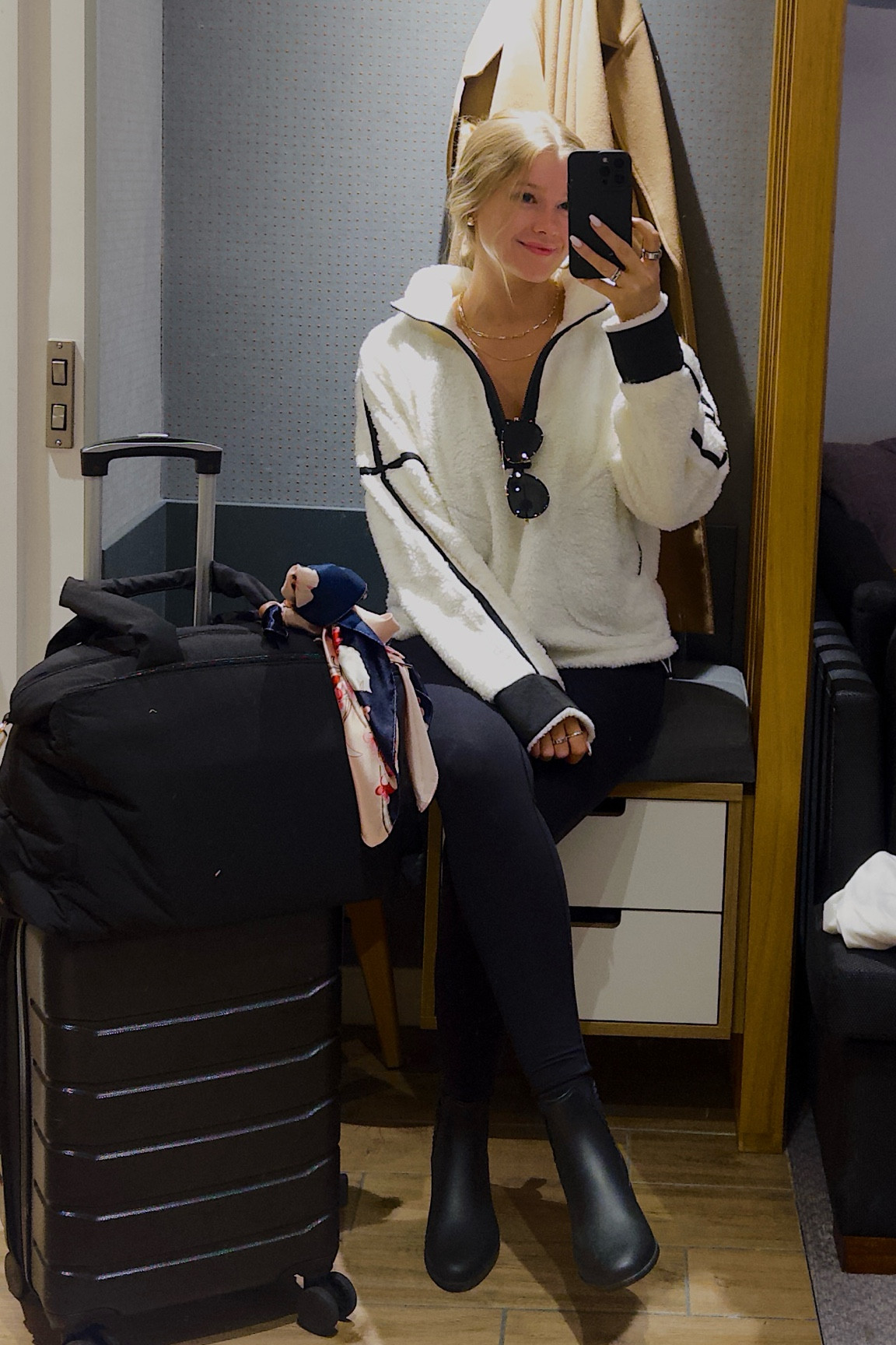 free people fleece dupe 🫶🏼

#LTKGiftGuide #LTKCyberWeek #LTKTravel