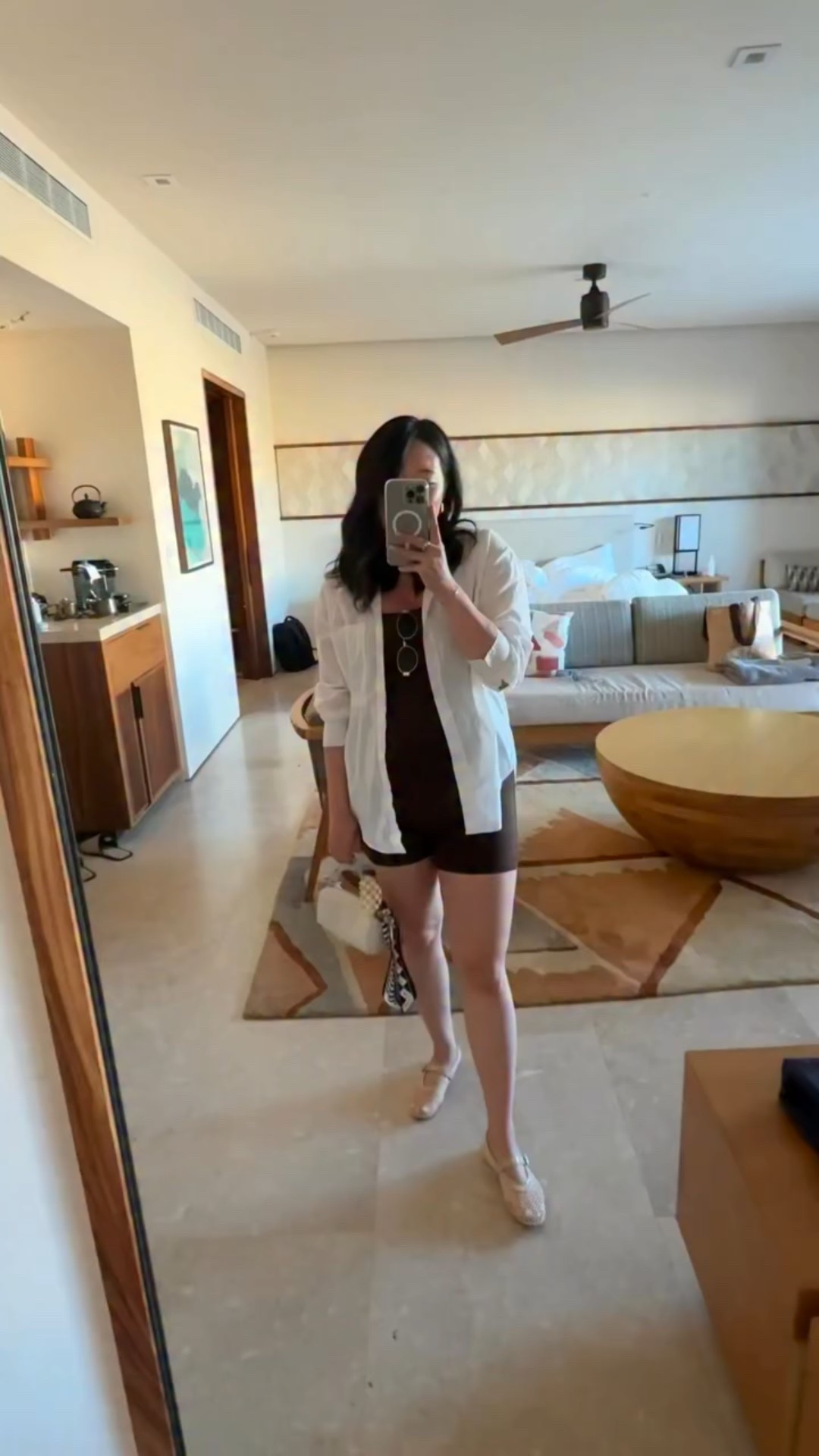 This @momandaofficial romper lives up to all the hype fr! It’s stretchy, comfy, and has more than enough room for your bb to grow into it 🙂‍↕️

Outfit is linked in my LTK and ShopMy!! 🫶🏼

#maternity #bumpdate #dressthebump