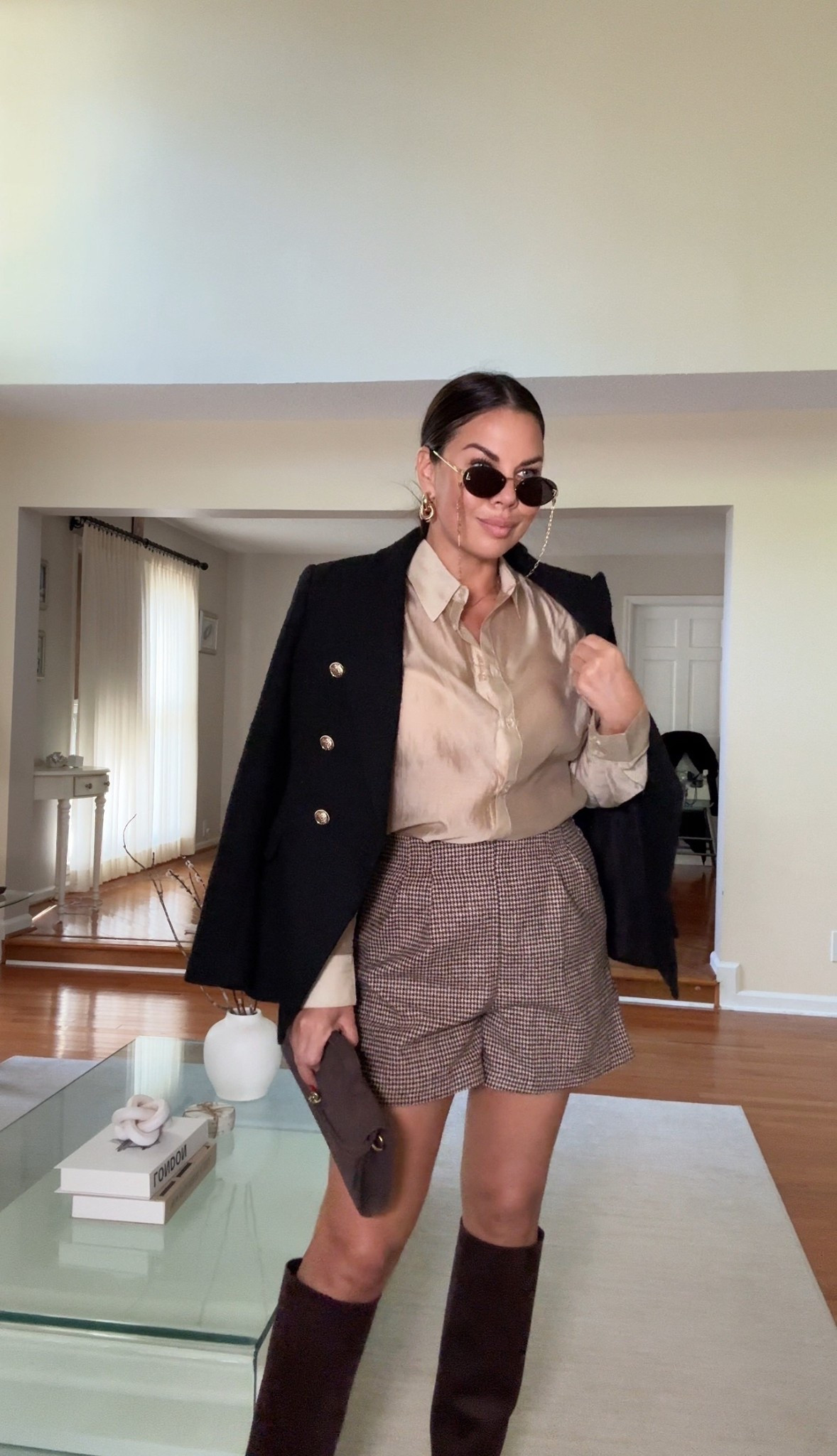 Fall chic in classics 🍂
Tiny check shorts — the trend of the season.
Paired with a satin blouse (almost sold out — hurry if you love it!), structured blazer with gold buttons, and my favorite high suede boots.
Styled it all with timeless Fendi sunglasses and a minimalist clutch — effortless elegance with a twist. 🤎

#LTKFall #FallOutfitInspo #LTKStyle 

#LTKStyleTip #LTKU #LTKSeasonal