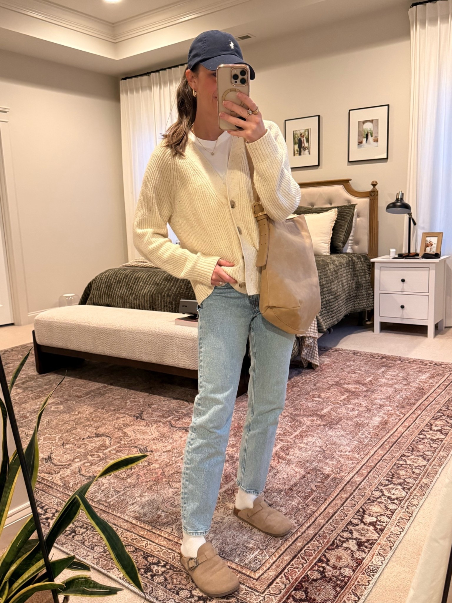 When it finally feels like fall 🍂

Cream cardigan + Abercrombie straight-leg jeans + clogs = the easiest casual fall outfit. Perfect for school drop-off, errands, coffee runs, or an everyday mom outfit.

Sizing: Abercrombie jeans 25R | I’m 5’4”

#LTKFallStyle #LTKMomStyle #LTKCasualStyle #LTKDenim #LTKStyleTip

#LTKootd #LTKSeasonal