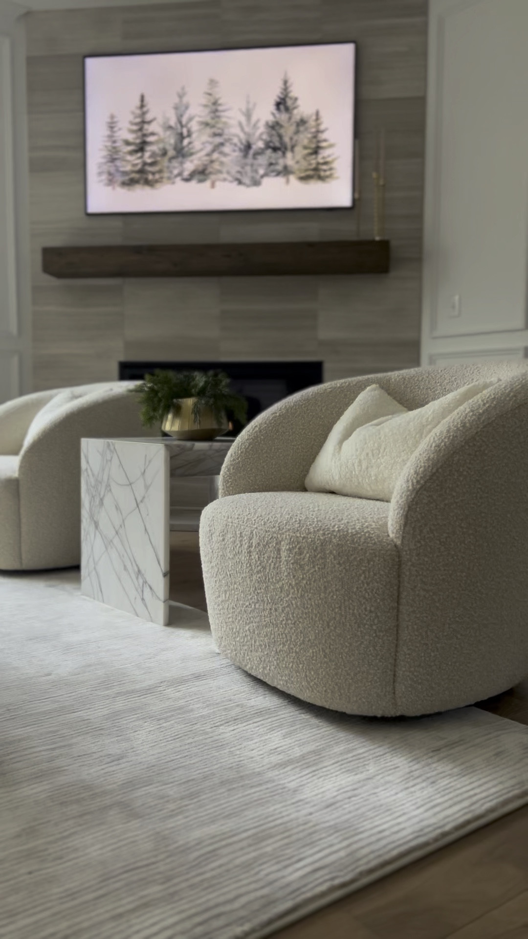 AMAZON | accent chairs

These boucle swivel chairs were my favorite find of 2023. 

Amazon. Amazon find. Boucle. Accent chair. Swivel chair. Neutral style. Neutral decor. Neutral aesthetic  

#LTKhome #LTKstyletip