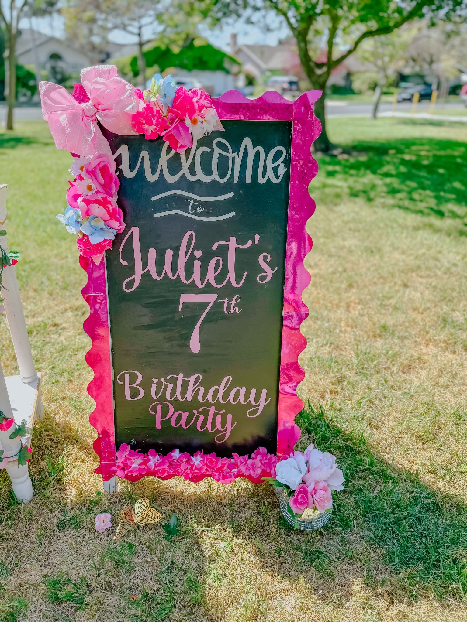 Welcome sign DIY! 

DIY Birthday Party. Girls Birthday Party. Kids Birthday Party. Doll Birthday Party. 

#LTKKids #LTKParties #LTKFamily