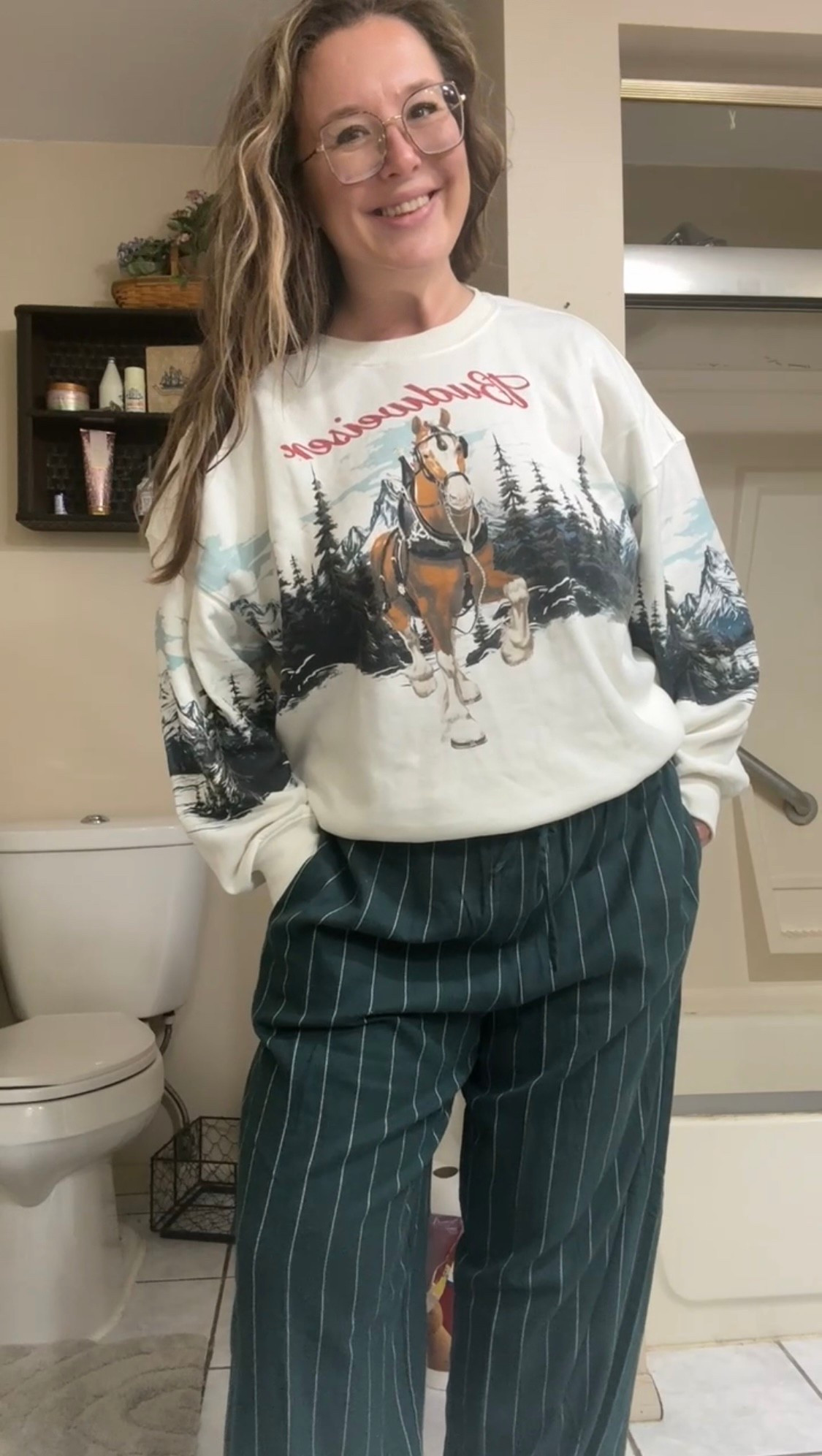 I’ve gotten so many compliments on my Budweiser sweatshirt! I’m obsessed! I got a size large in sweatshirt and xl in pants 

#LTKHoliday #LTKCyberWeek #LTKmomlife