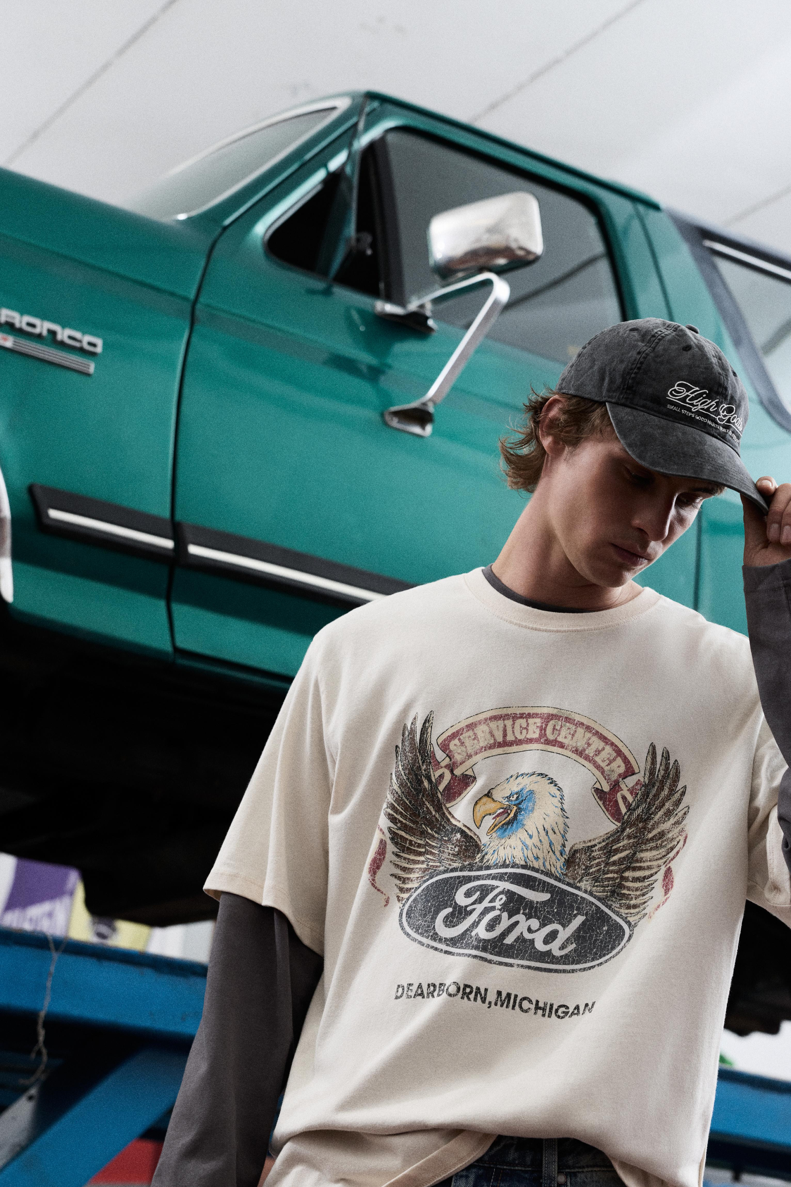 Ford short sleeve T-shirt | Pull&Bear United Kingdom | PULL and BEAR UK