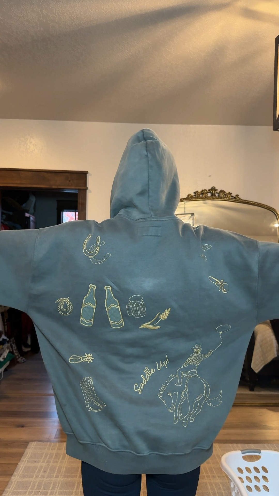 Could be the BEST hope I have ever owned. Abercrombie nailed it 

#LTKOver40 #LTKStyleTip #LTKU