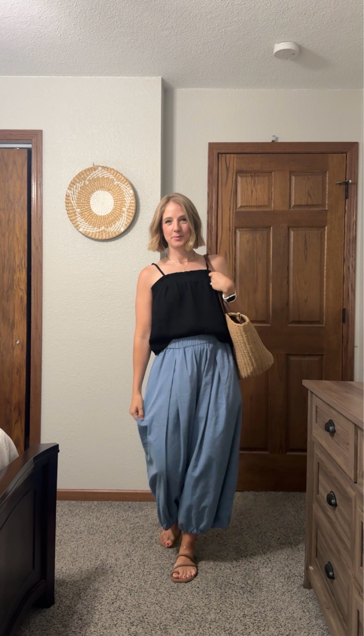 These cotton balloon pants are so fun!! I’m wearing a size small. My cotton gauze tank is a size xs.

#LTKmomlife #LTKgrwm #LTKootd