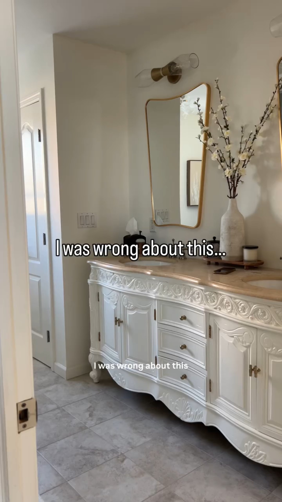 I was wrong about this one.

When we designed our walk-in shower years ago, we skipped the handheld.
I didn’t think we needed it — until cleaning meant buckets and frustration.

In our bathroom remodel, we added a diverter and handheld, and I’d never design a shower without one again.

If you’re planning a bathroom makeover, don’t skip this 💕✨
Save this before you finalize your fixtures.

#bathroomremodel
#designmistakes
#walkinshower
#newhomeowner
#doasisaynotasido