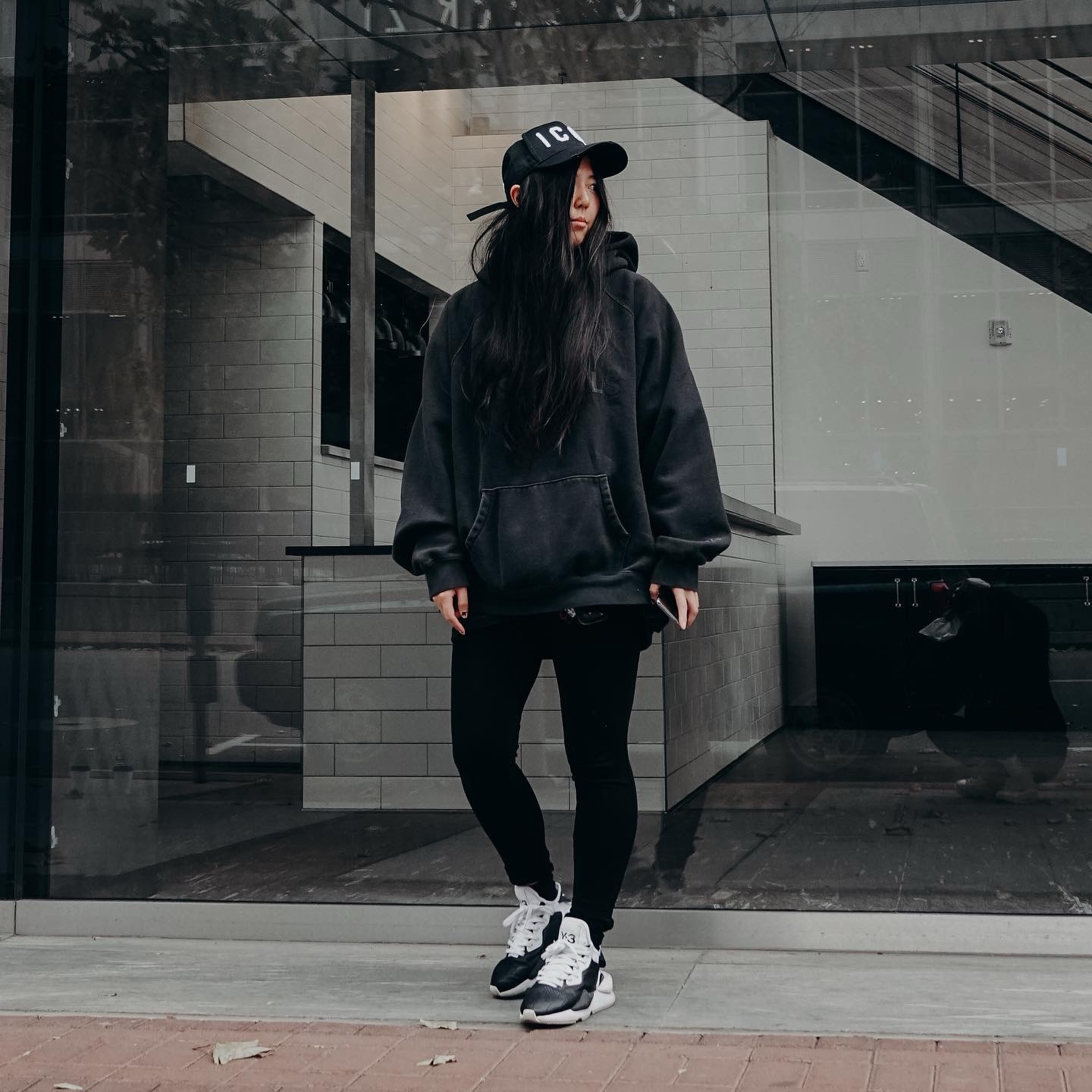 Its starting to get a little to warm wearing all black now… 👀☀️

#LTKstyletip #LTKtravel #LTKU