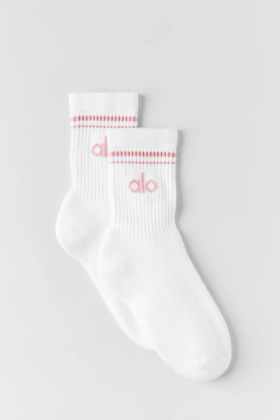 ALO | Half-Crew Throwback Socks in White/Vintage Pink, Size: Large | Alo Yoga (US)