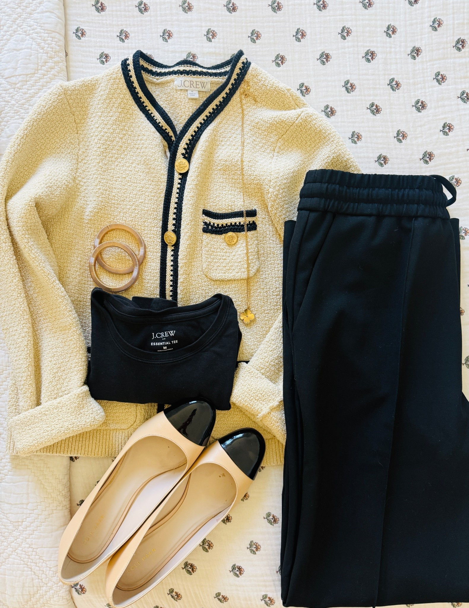 The cardigan is old J Crew but tried to link similar cardigans! Also the shoes were from Cole haan that they no longer make!

Work outfit
Sézane 
J Creww

#LTKWorkwear #LTKTravel