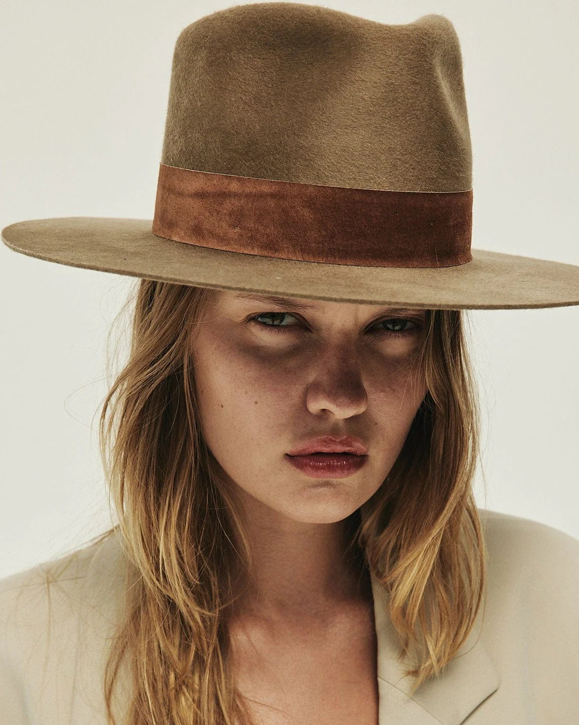 Alara | Janessa Leone