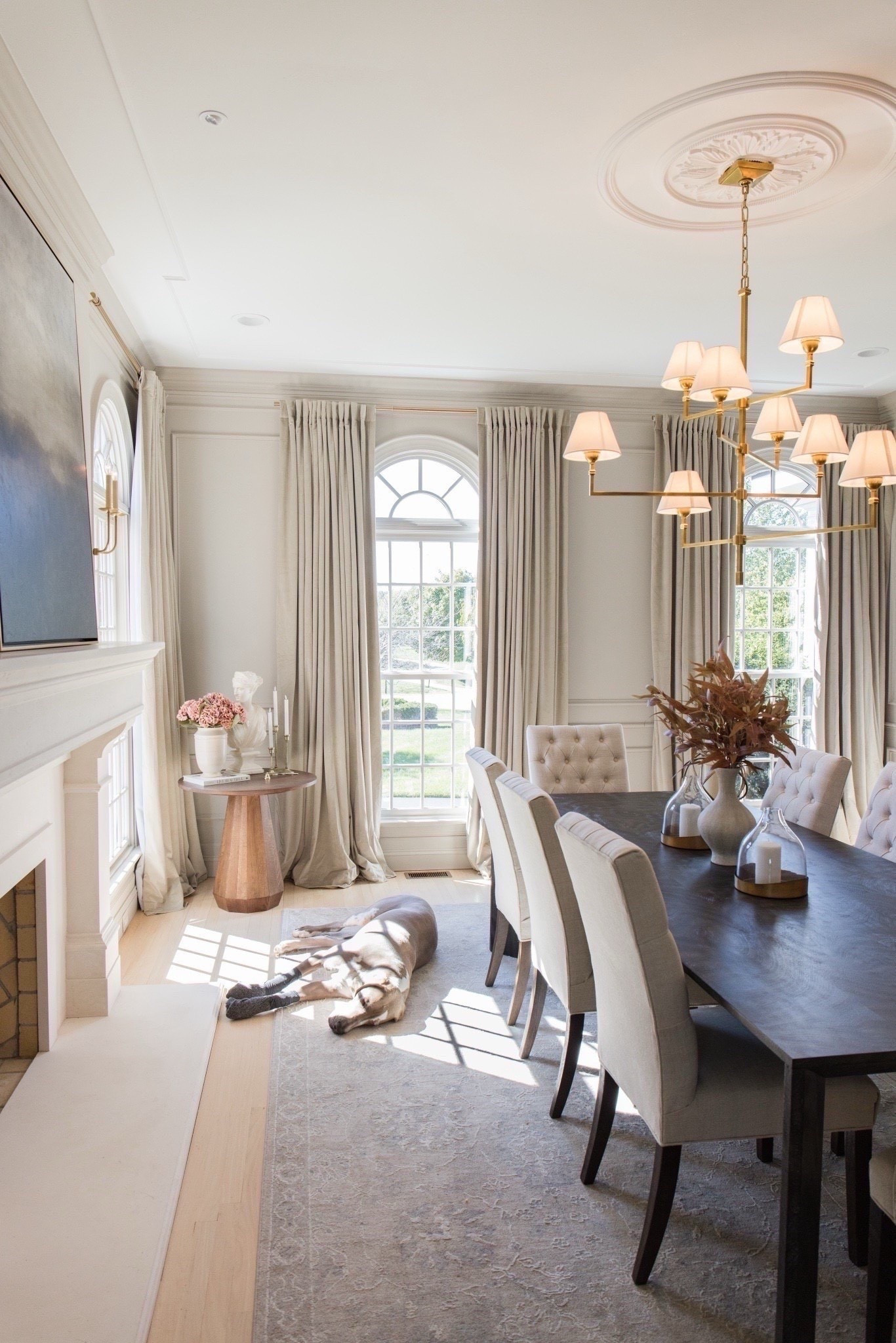 Fall Dining Room Inspo

Fall decor  fall dining room    moody home  fall leaves  fall finds  modern home  home  home finds  home decor  ArchedManor
#LTKautumn 

#LTKSeasonal #LTKHome